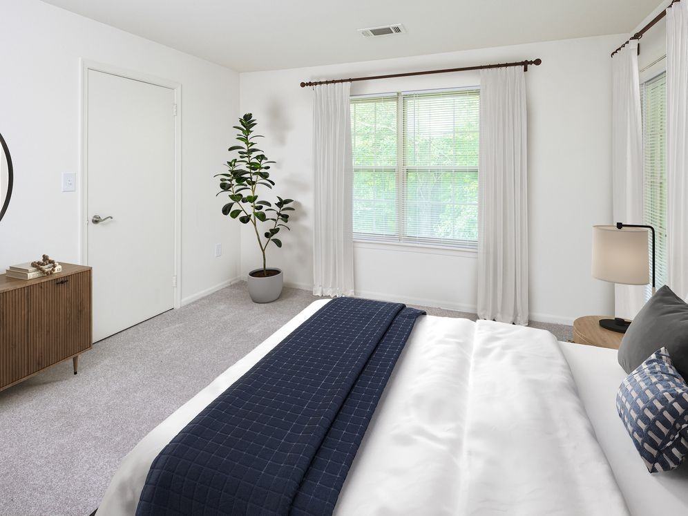 eaves West Windsor - Photo 3 of 46