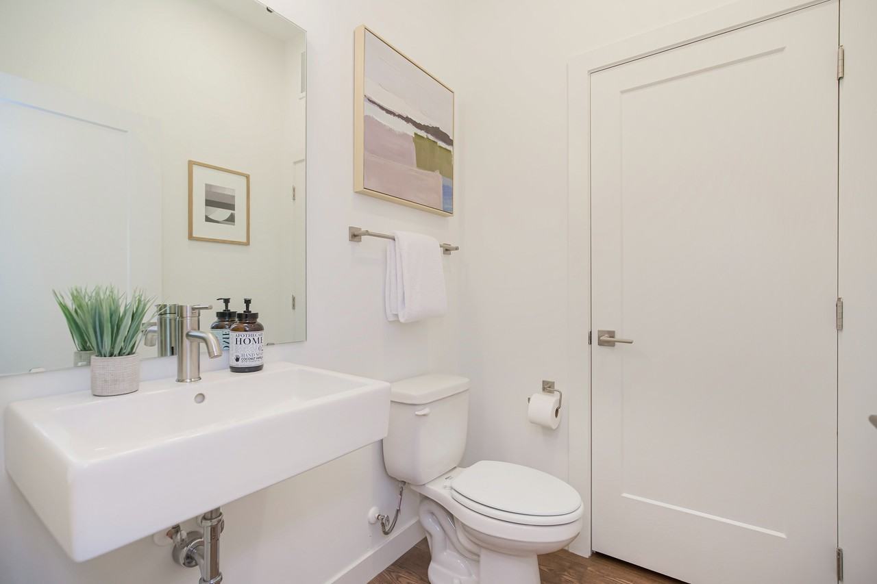 Westside Flats - Photo 3 of 42