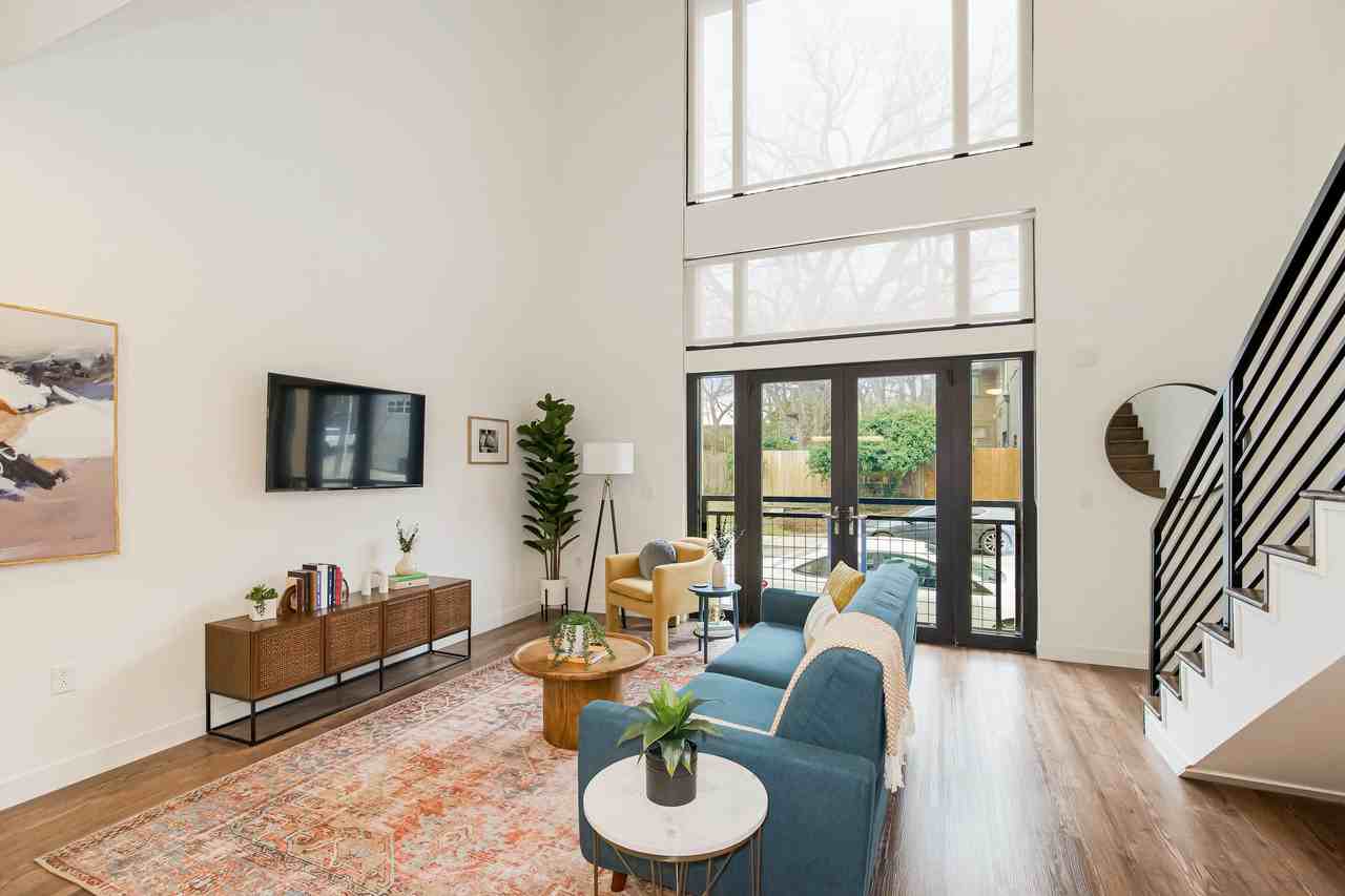 Westside Flats - Photo 4 of 42