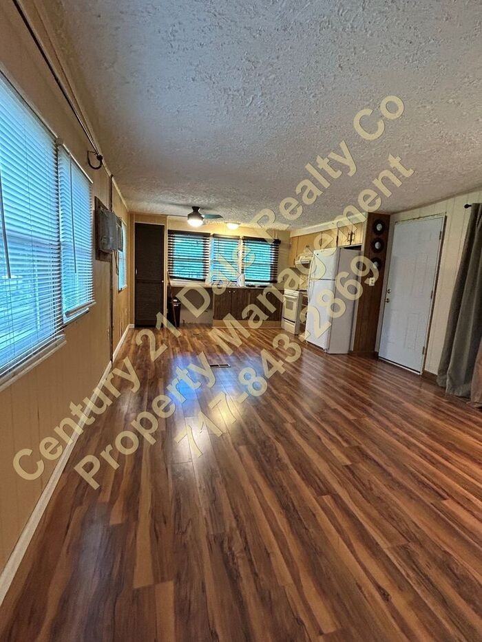 470 Pine Grove Rd - Photo 3 of 17