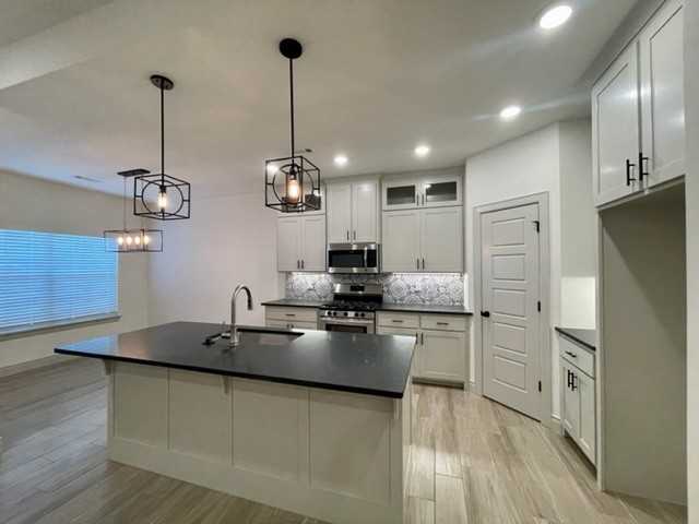 1024 Laux Ln #1 - Photo 4 of 21