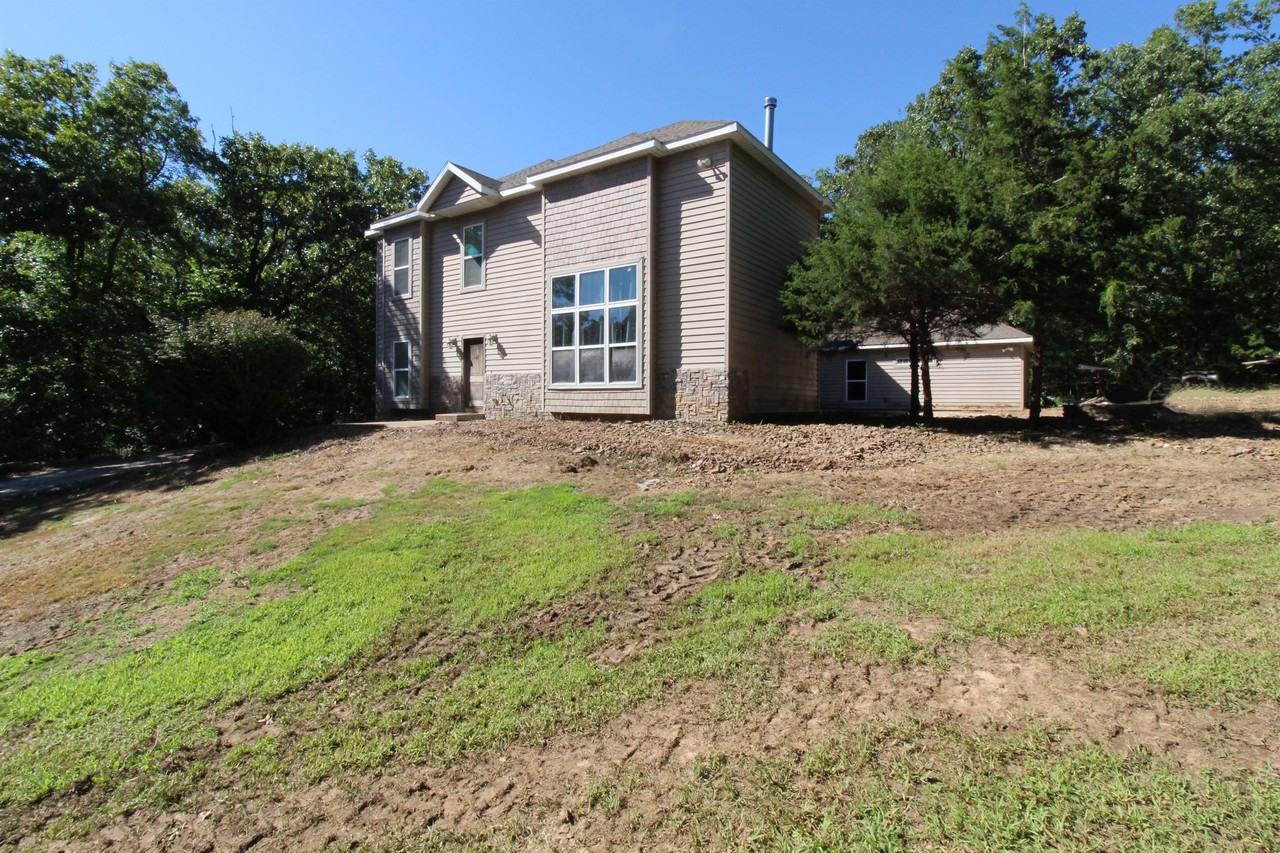 380 W Skelton St 1, Fayetteville, AR 72701 5 Bedroom Apartment for