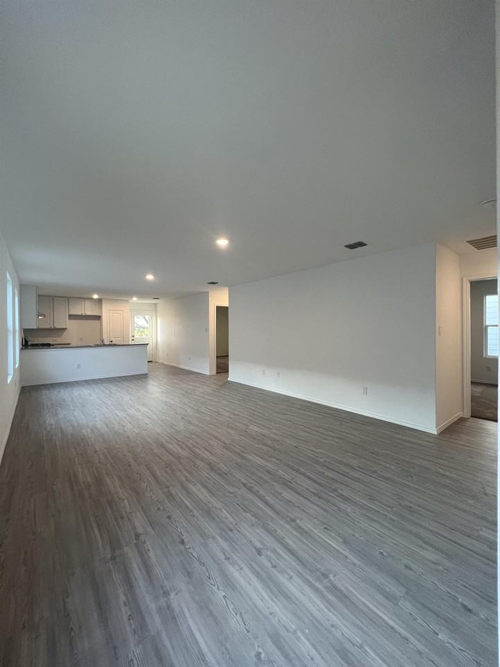 14823 Brandy Bnd #1 - Photo 5 of 45