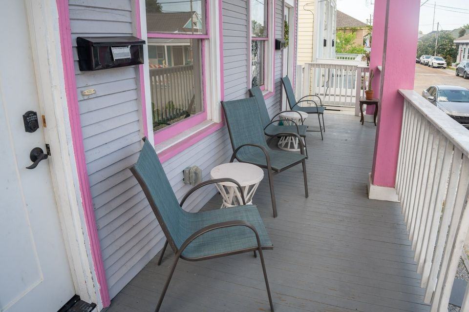 2754 Saint Ann Street - Photo 2 of 17