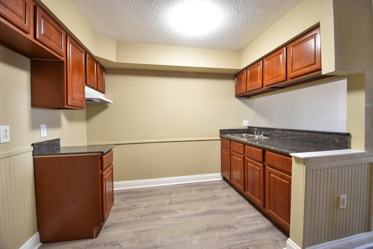 1732 Carrollwood Dr #1 - Photo 3 of 7