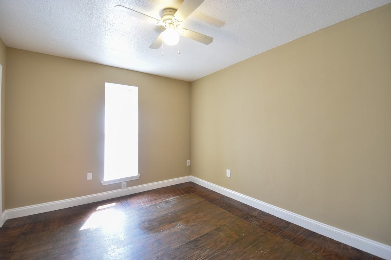 1732 Carrollwood Dr #1 - Photo 6 of 7