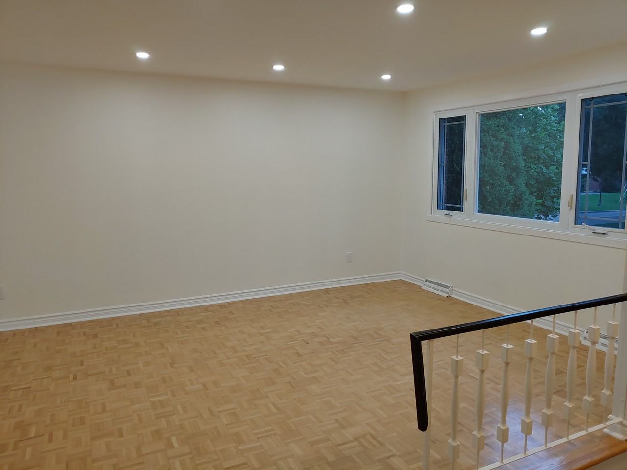 70 Boulevard Kirkland - Photo 2 of 10