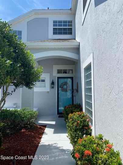 2484 Coral Ridge Cir - Photo 2 of 25