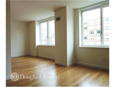 300 North End Ave #3L