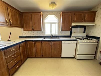 16905 Indian Flat Rd - Photo 2 of 30