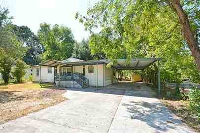 582 Woodcreek Cir - Photo 2 of 28