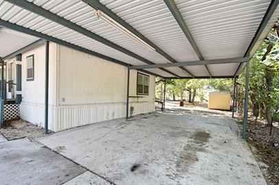 582 Woodcreek Cir - Photo 3 of 28