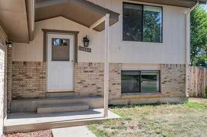 13685 W 67th Cir - Photo 3 of 25