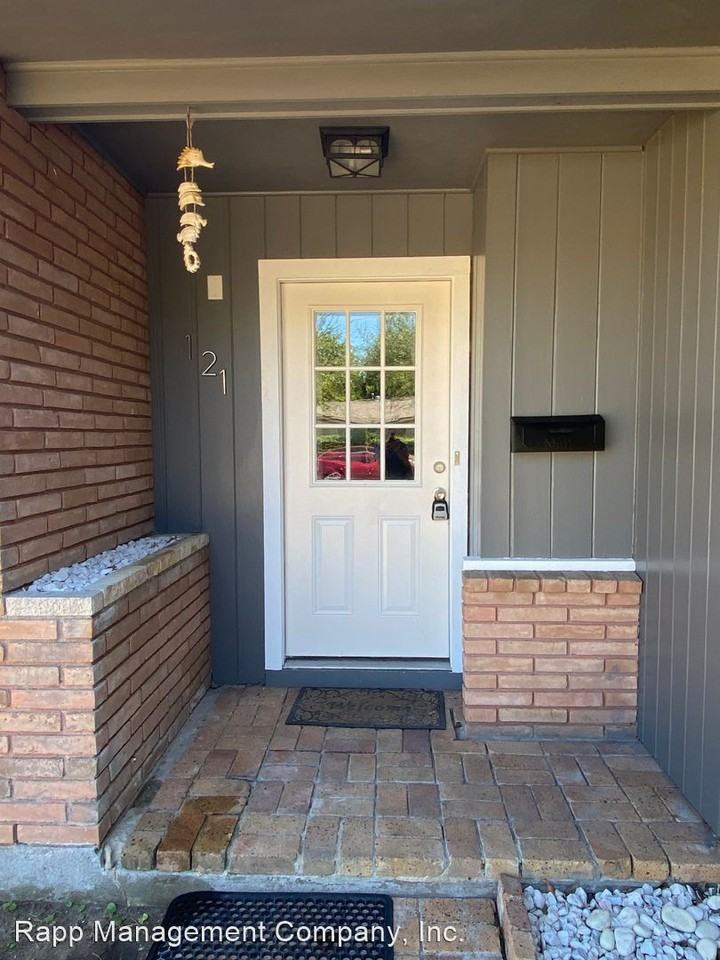 121 Tuna St - Photo 3 of 26