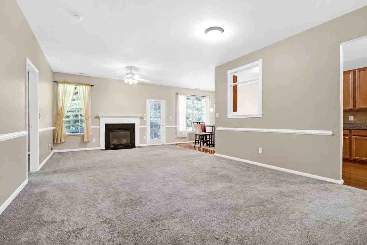 412 Cline Falls Dr - Photo 3 of 35