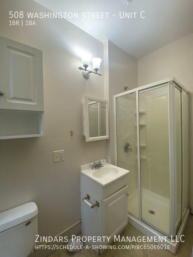 508 E Washington St #C - Photo 2 of 8