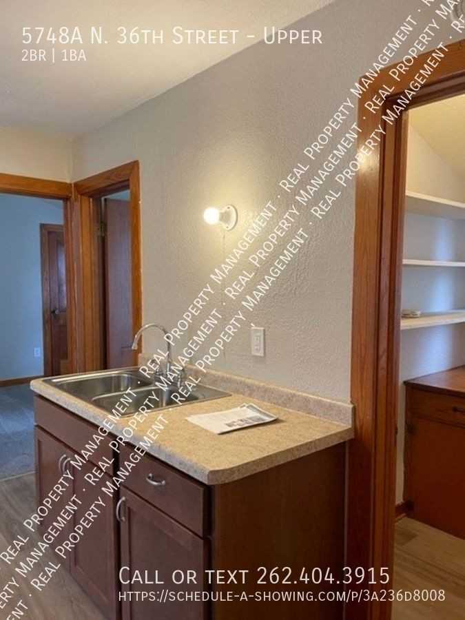 5748A N 36th St - Photo 2 of 12