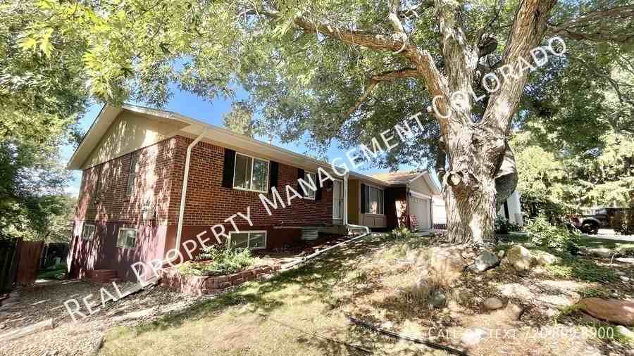 1814 S Zang Ct - Photo 2 of 27