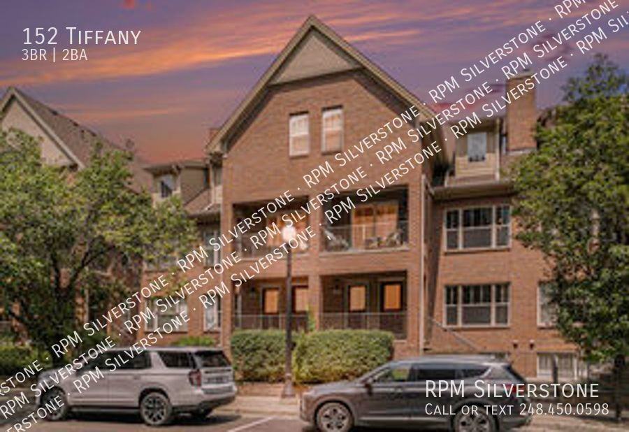 152 Tiffany Ln - Photo 2 of 16