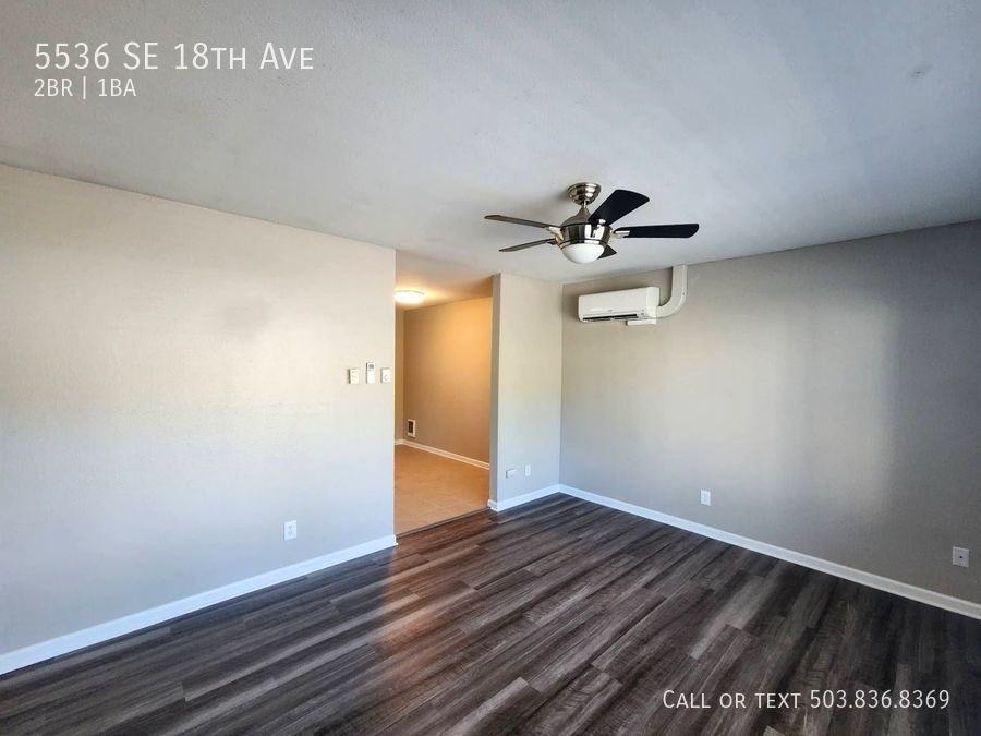 5536 Se 18th Ave - Photo 3 of 16