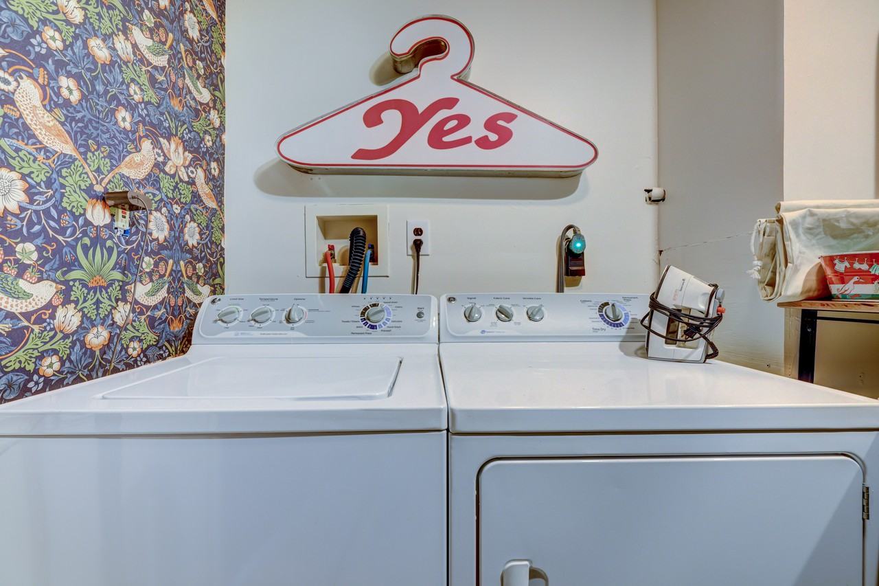 1970 Lakeview Dr E #NA - Photo 2 of 23