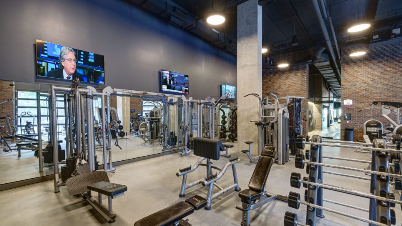 191 North Ada Street - Photo 4 of 6