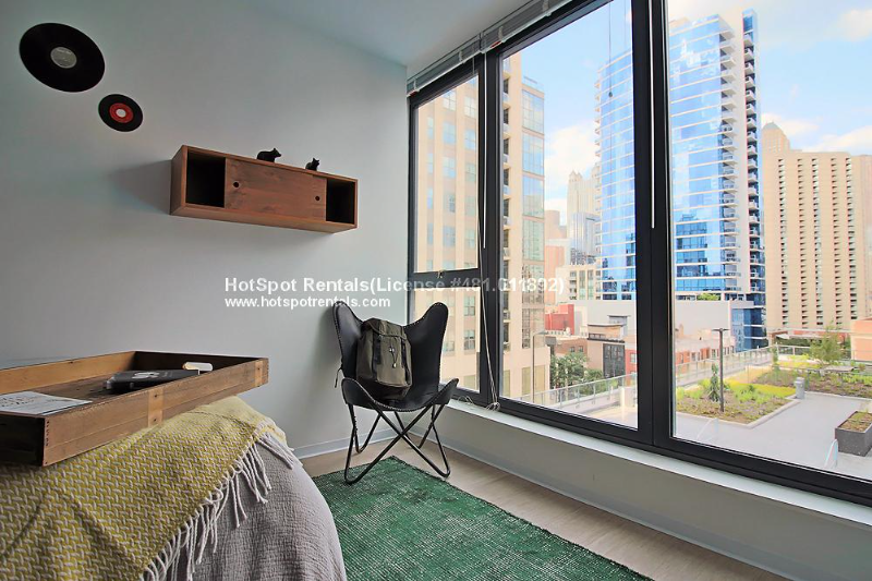 151 West Superior Street - Photo 2 of 6