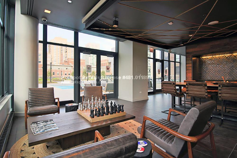 151 West Superior Street - Photo 5 of 6