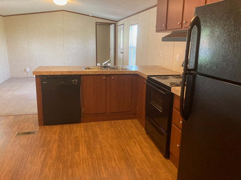 104 Carlton Ln - Photo 3 of 11