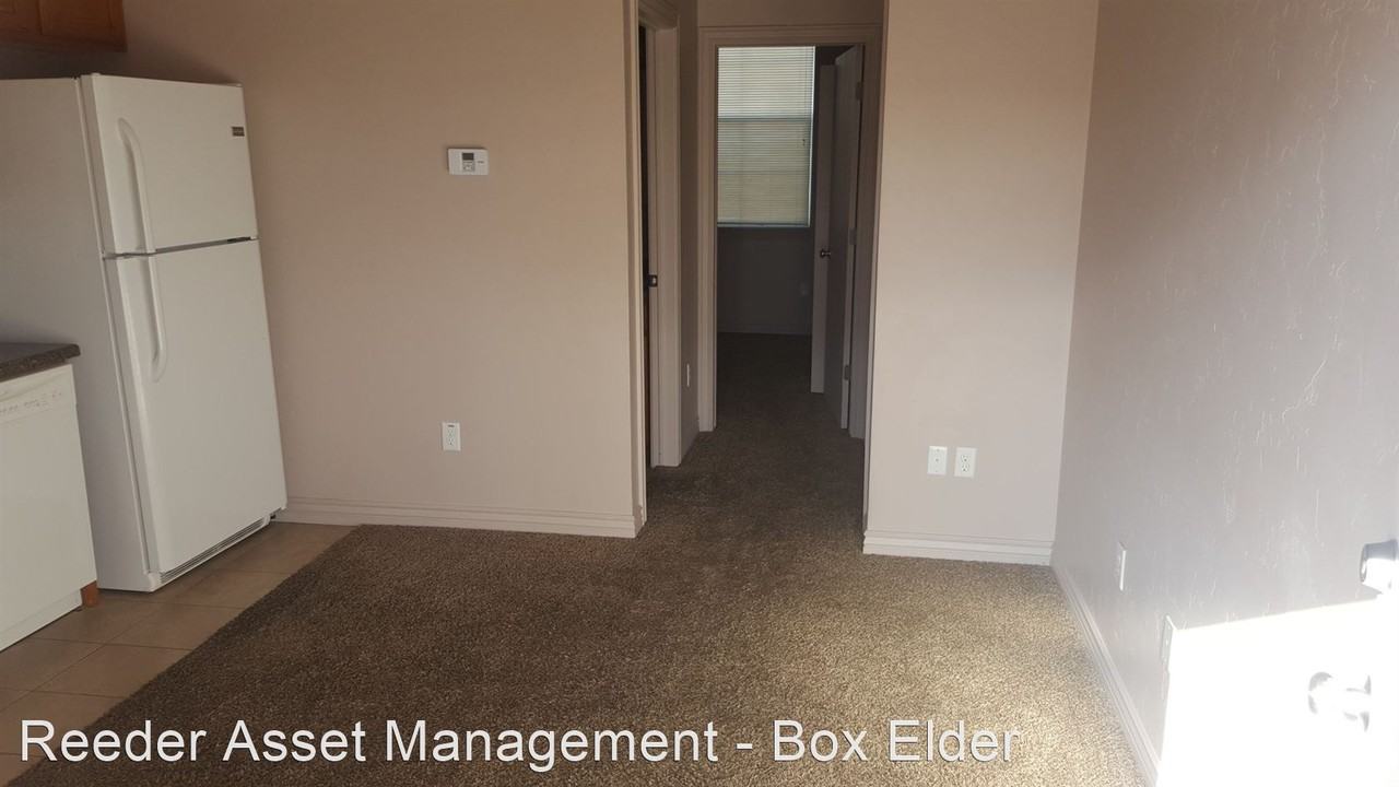 256 East 800 South - Photo 2 of 36