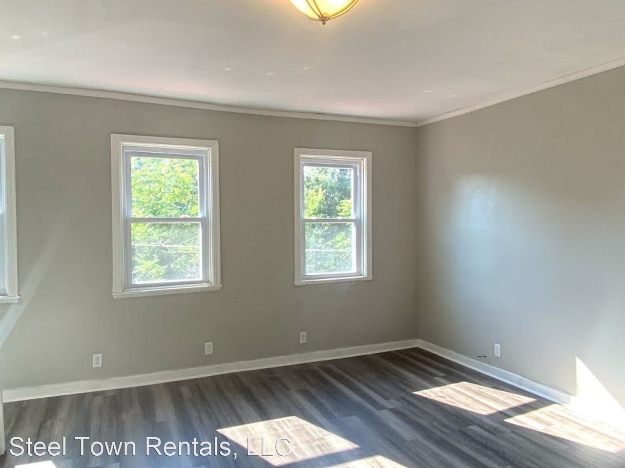 1017 Salter Way - Photo 3 of 21