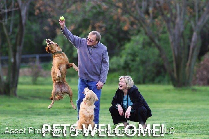 862-862.5 NE 11th St. - Photo 3 of 17