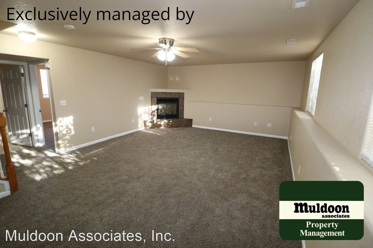 3402 Coyote Ln - Photo 3 of 17