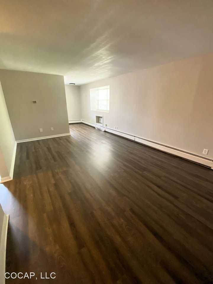 1616 Radio Rd. - Photo 2 of 8