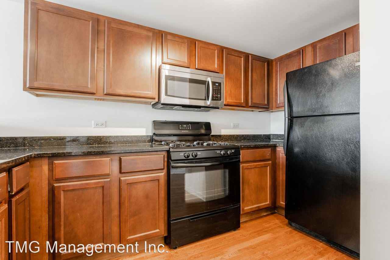 4217/4219 W Irving Park Rd. - Photo 2 of 10