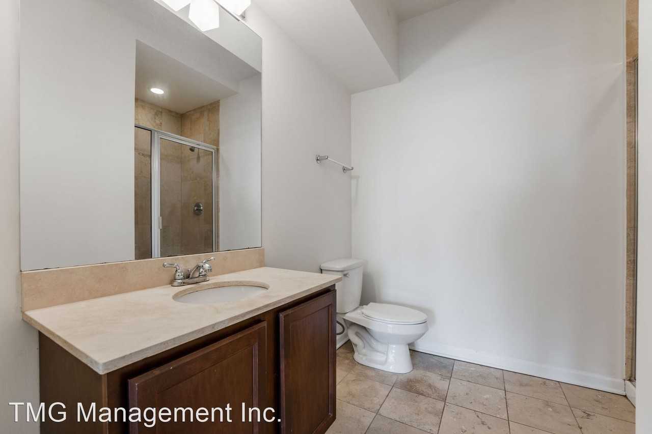 4217/4219 W Irving Park Rd. - Photo 3 of 10