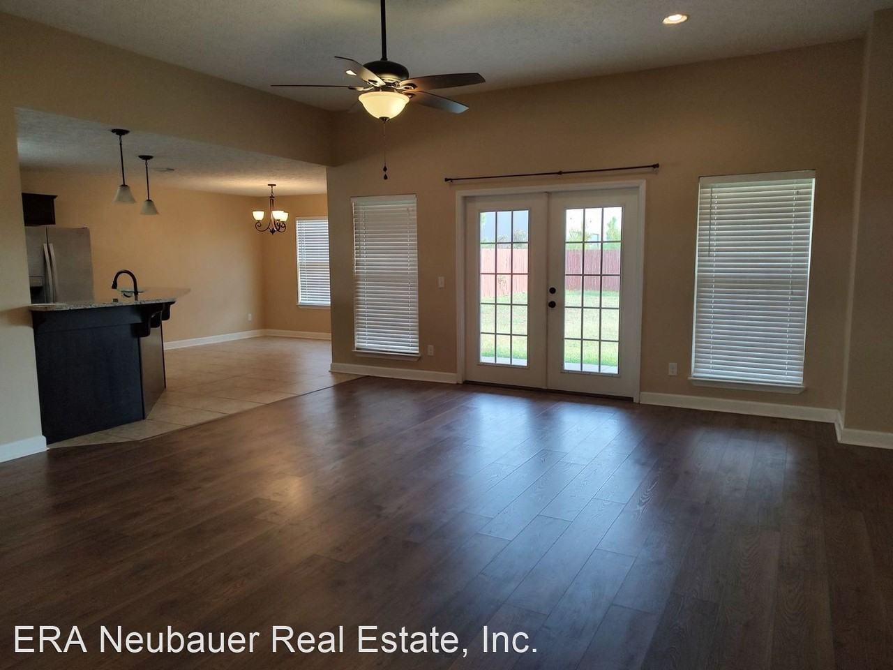 2809 Tracy Lynn Ct - Photo 2 of 18