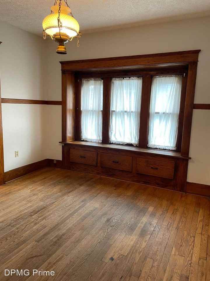 310 Riley St - Photo 3 of 38