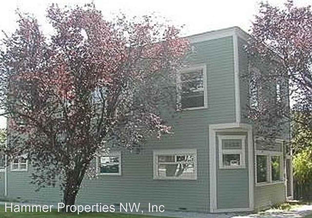 2420/2422 E Street Apartments in Central Business District, Bellingham