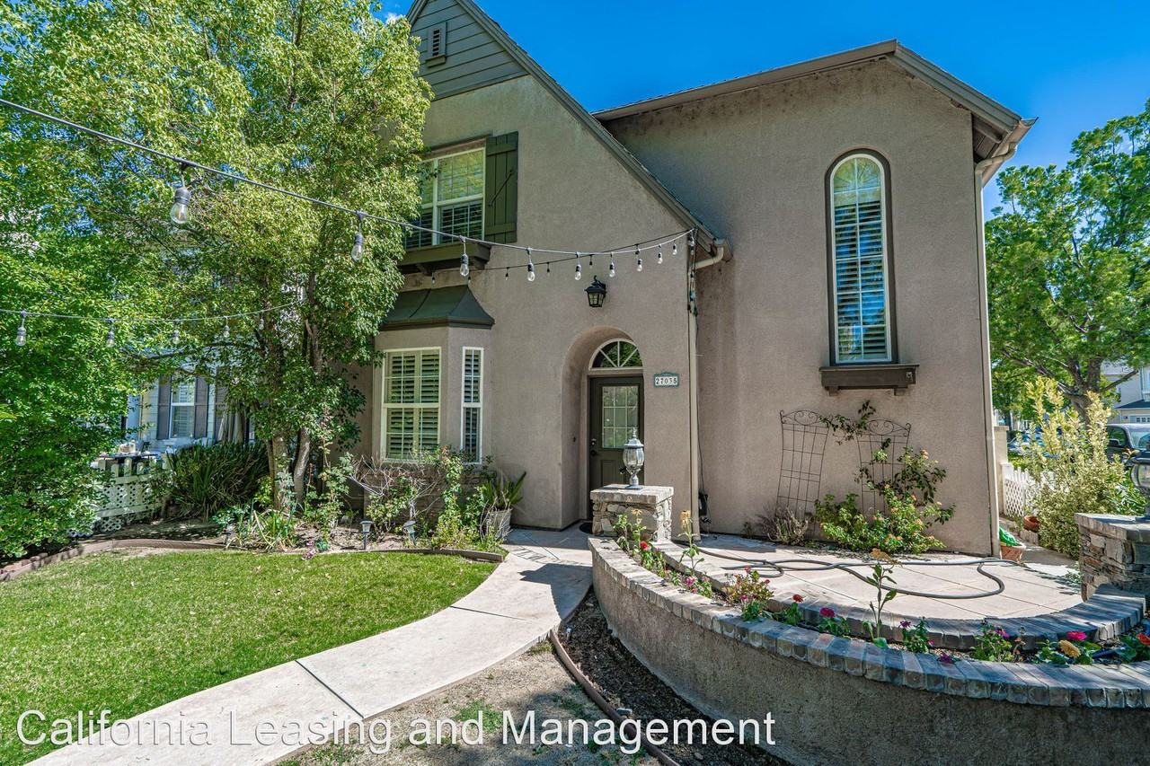 27035 Edgewater Ln - Photo 2 of 38