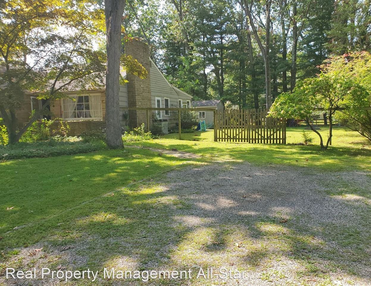 36 Scott Ave - Photo 2 of 20