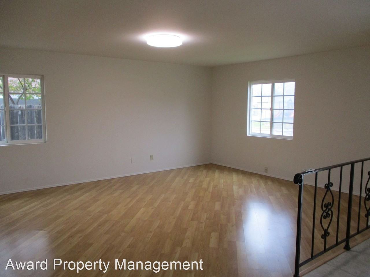 15190 Penasquitos Dr - Photo 3 of 20