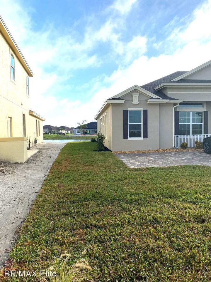 8321 Paragrass Ave - Photo 3 of 28
