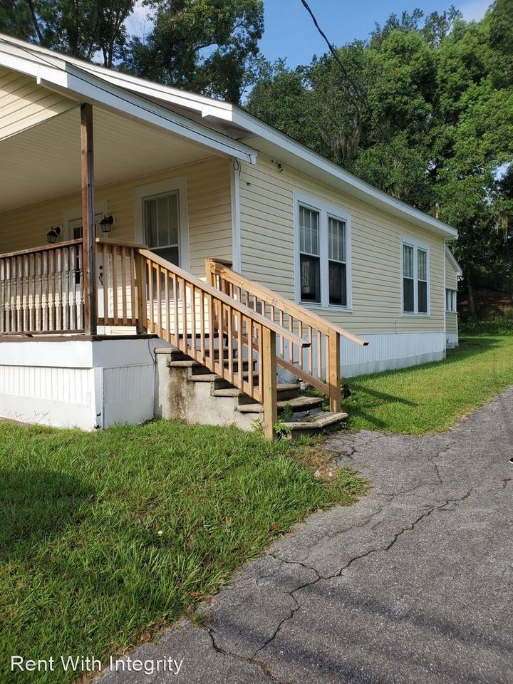 N Adams Street - Photo 3 of 32