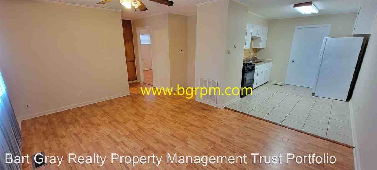 1019 & 1021 Peach St - Photo 3 of 8