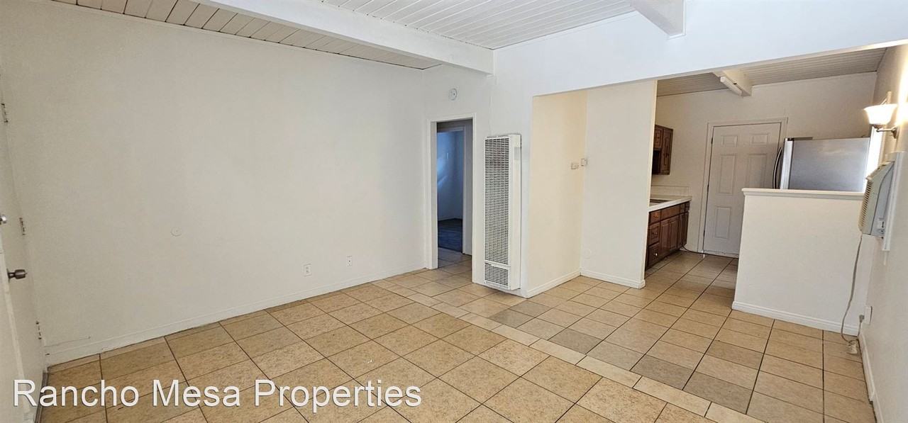 1166 Koe St - Photo 2 of 12