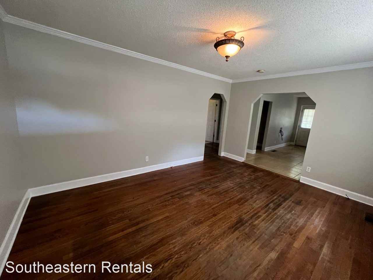 1353B Cherryvale Dr - Photo 3 of 8