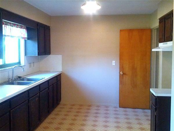 3447 Marion Blvd - Photo 3 of 6