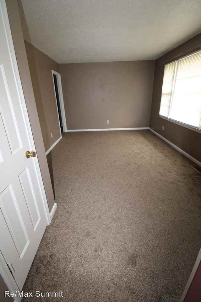 2412 Hunt Club Ct - Photo 3 of 24