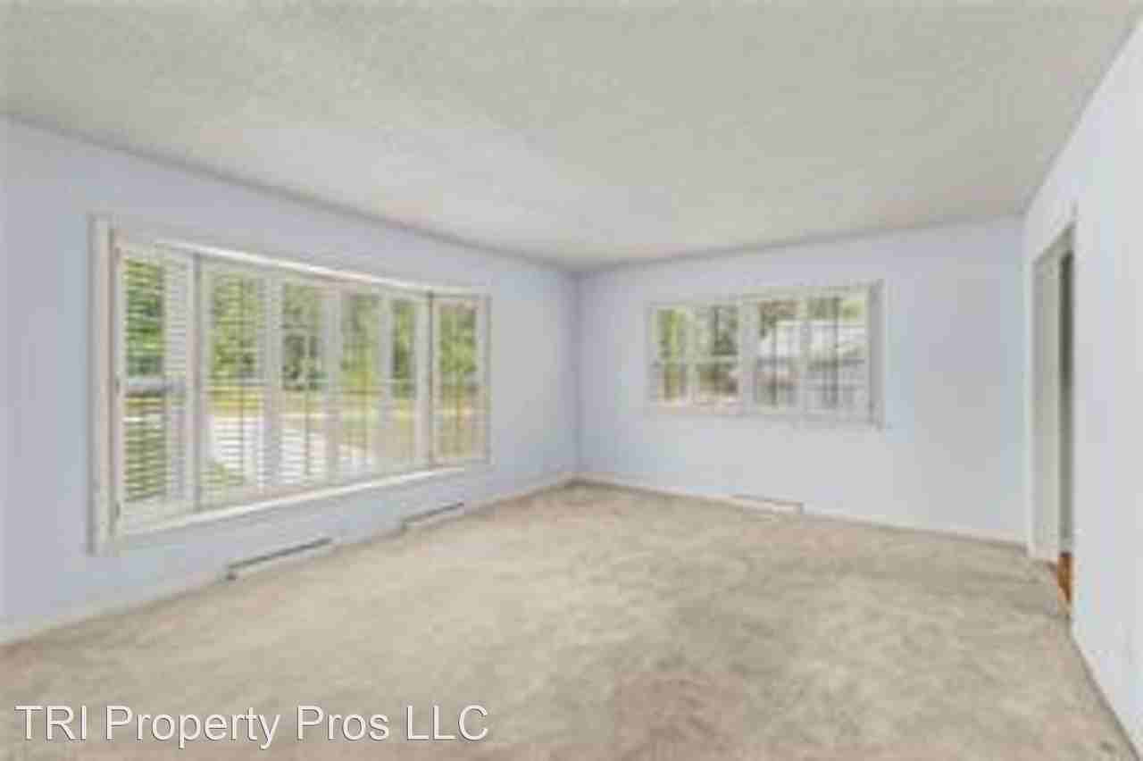 4810 Holders Rd - Photo 3 of 23